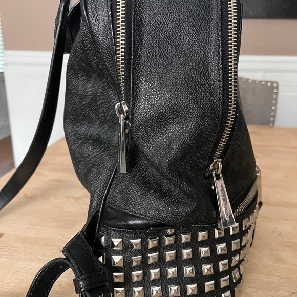 SOLD!!!! Michael Kors book bag purse - Picture 7 of 14